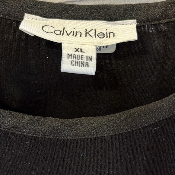 Calvin Klein Pocket T - Picture 3 of 6